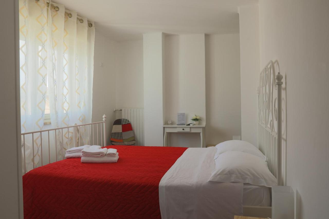 Bed&Bread Piazza 'Nzegna Bed & Breakfast Carovigno Luaran gambar